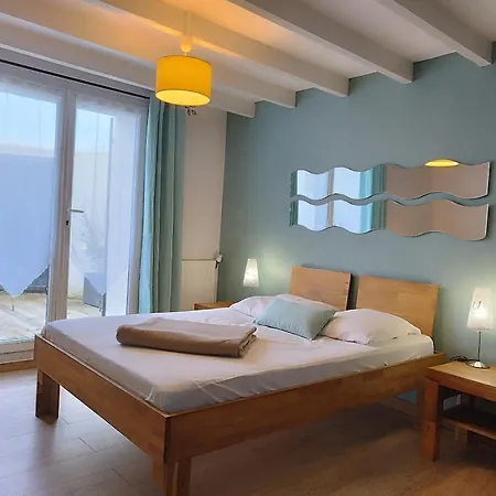 1893 * Angoulins-sur-Mer