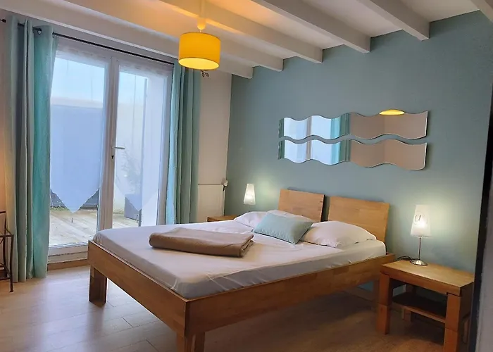 1893 * Angoulins-sur-Mer